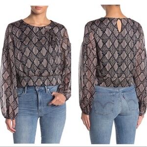19 Cooper Nordstrom’s Rack Foil Snake Banded Waist Blouse size M